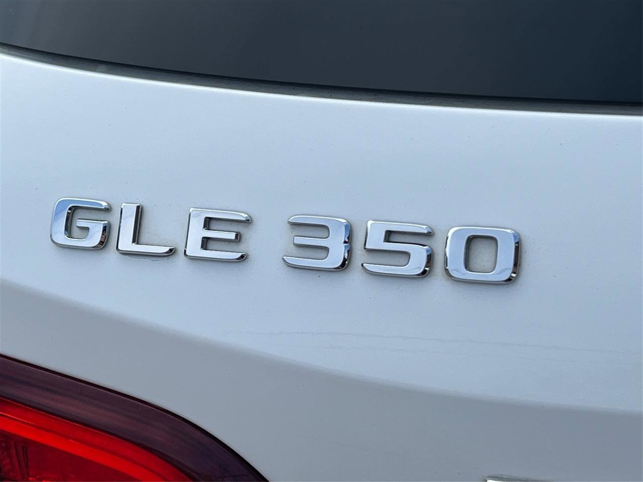 Used 2018 Mercedes-Benz GLE 350 4MATIC w/ Premium 1 Package image 17
