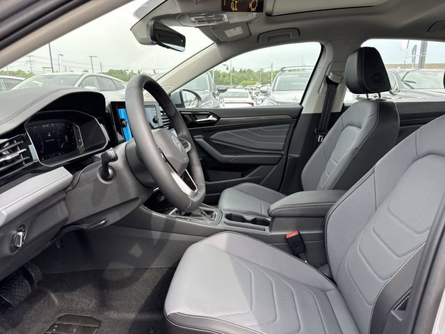 New 2026 Volkswagen Jetta SEL FWD image 11