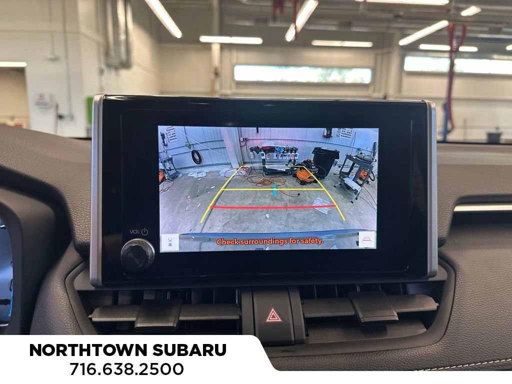Used 2023 Toyota RAV4 LE AWD/4WD image 11