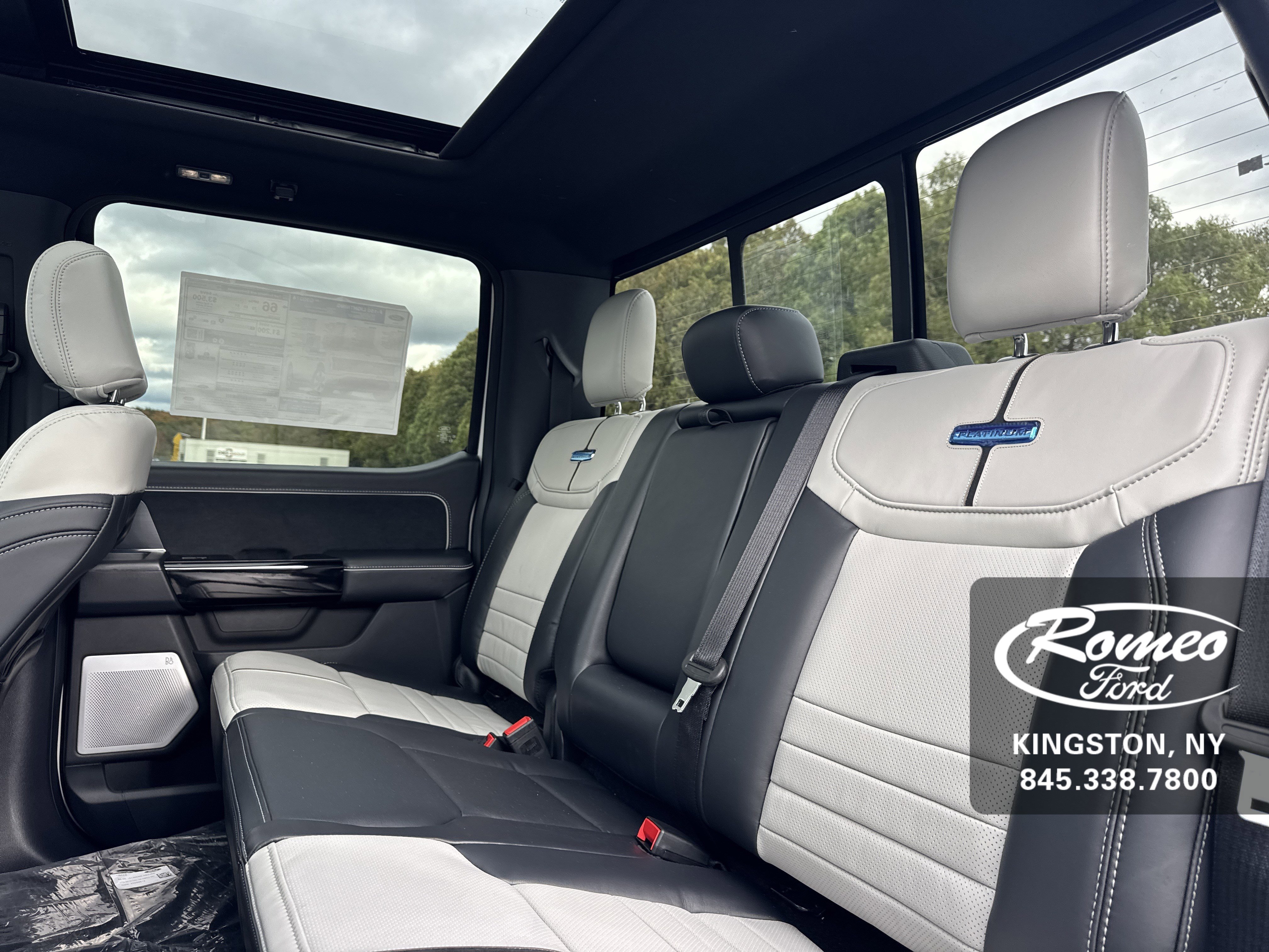 New 2025 Ford F150 Lightning Platinum image 33