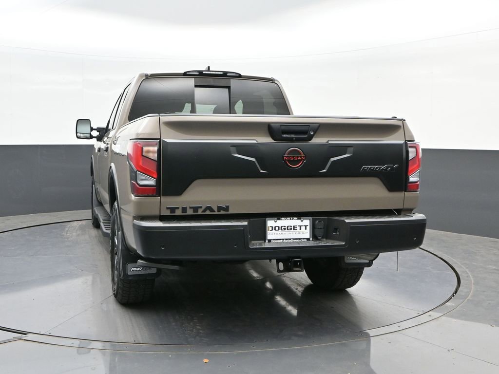 Used 2023 Nissan Titan PRO-4X w/ Pro-4x Convenience Package image 8