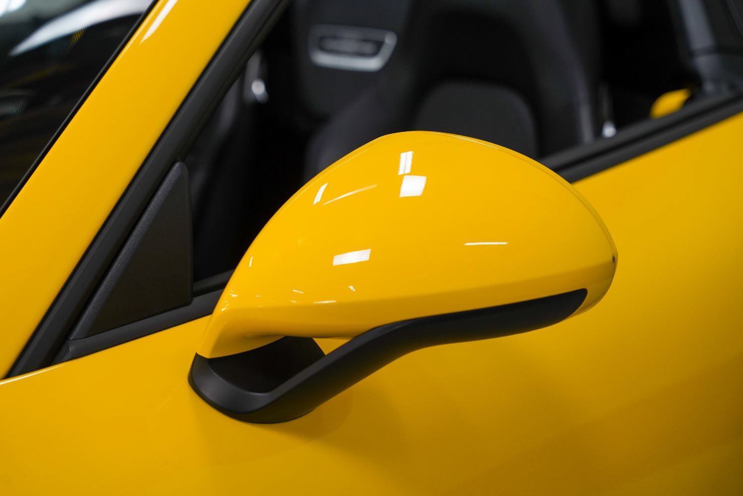 Used 2019 Porsche 911 Speedster RWD image 18