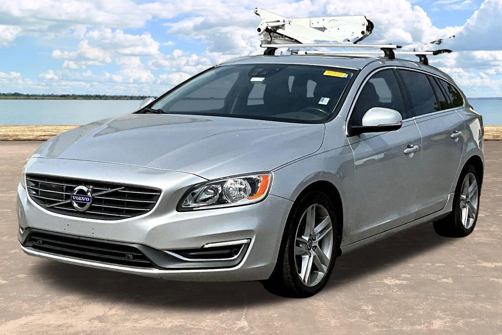 Used 2015 Volvo V60 T5 Premier FWD image 2
