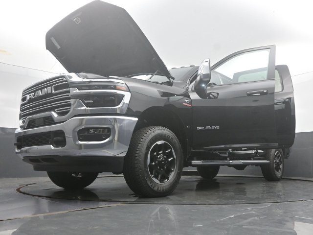 Used 2025 RAM 2500 Laramie AWD/4WD image 76