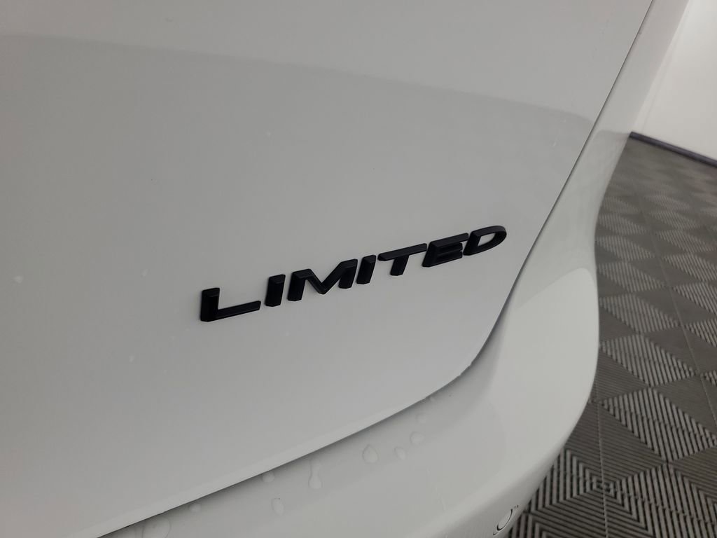 New 2026 Chrysler Pacifica Limited w/ S Appearance Package image 33
