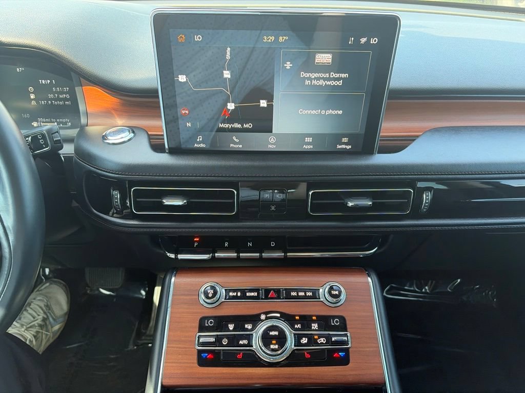 Used 2020 Lincoln Aviator Reserve w/ Class IV Trailer Tow Package AWD/4WD image 23