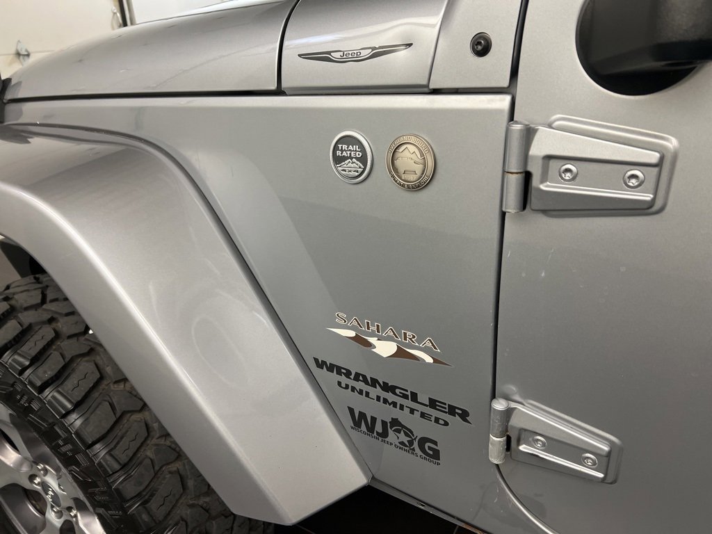 Used 2016 Jeep Wrangler Unlimited Sahara w/ Dual Top Group image 30