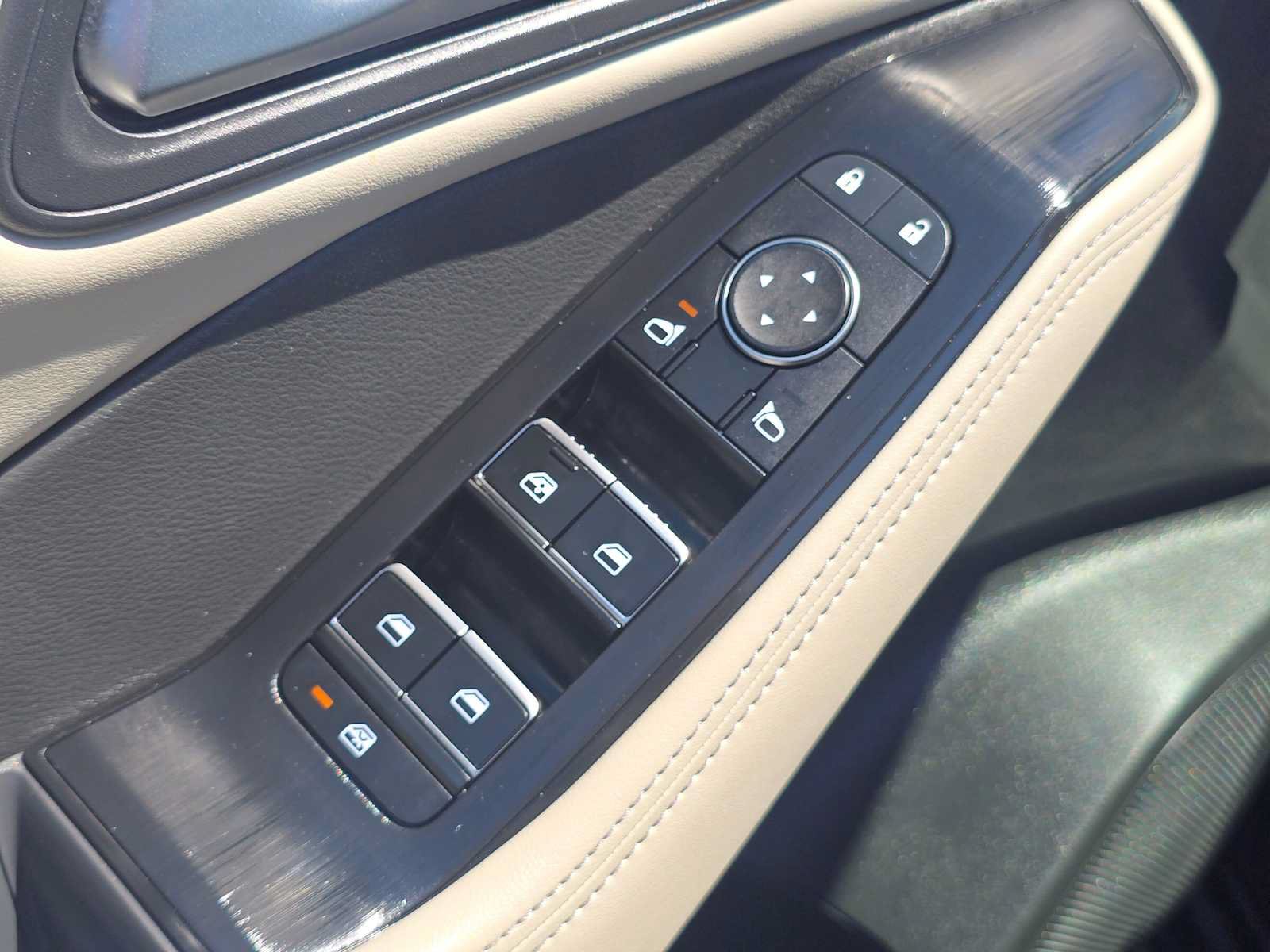 Used 2023 Nissan Rogue SL AWD/4WD image 23