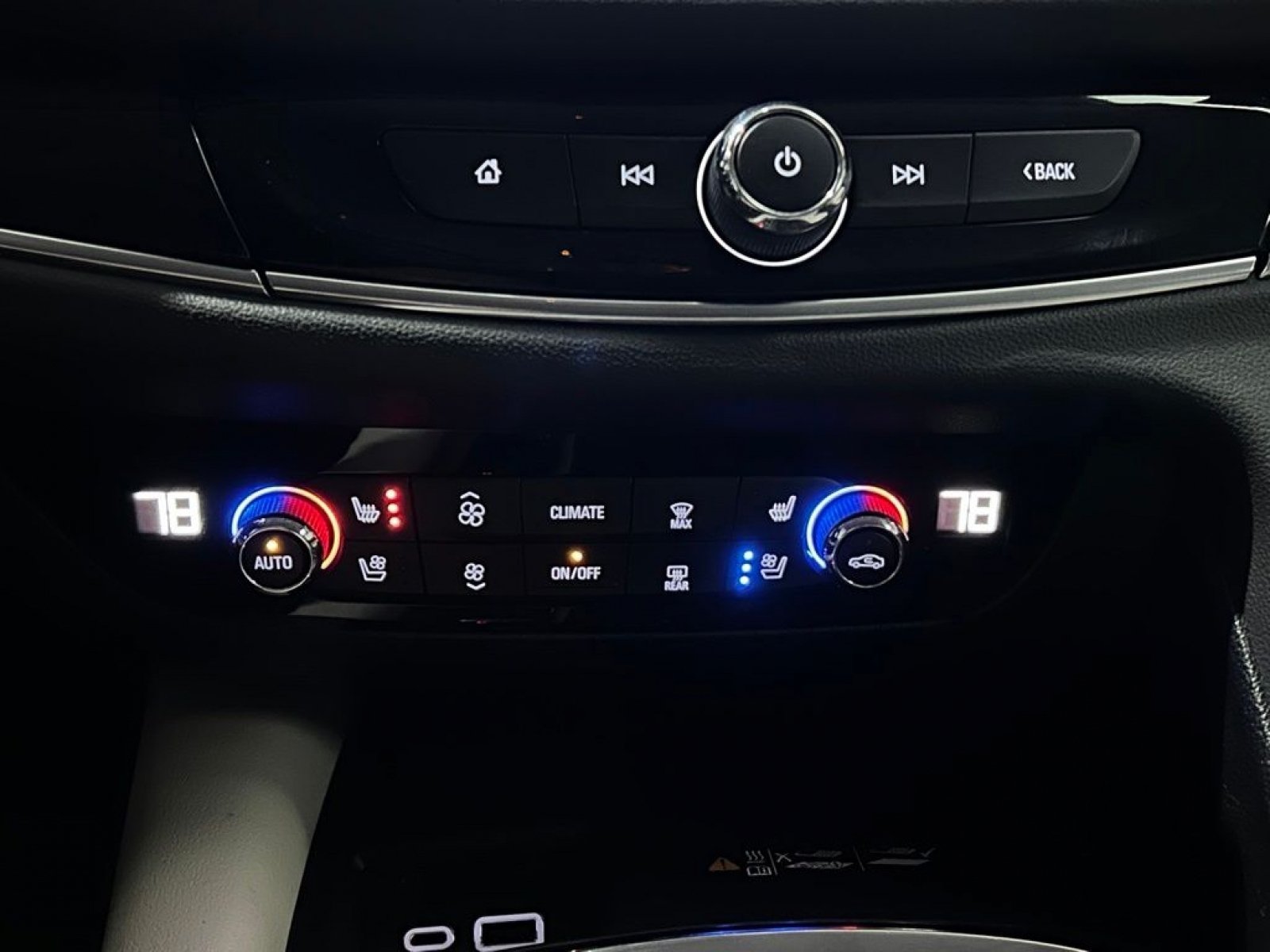 Used 2024 Buick Enclave Avenir w/ Avenir Technology Package FWD image 23