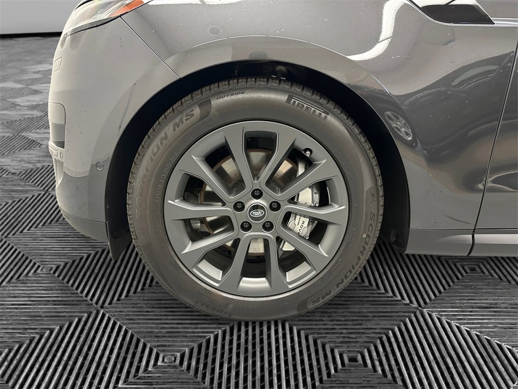 New 2025 Land Rover Range Rover Sport SE image 11