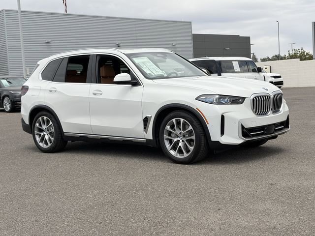 New 2026 BMW X5 xDrive50e w/ Climate Comfort Package AWD/4WD image 4