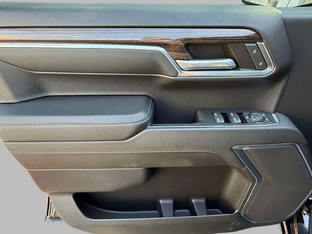 Used 2022 Chevrolet Silverado 1500 LT image 20