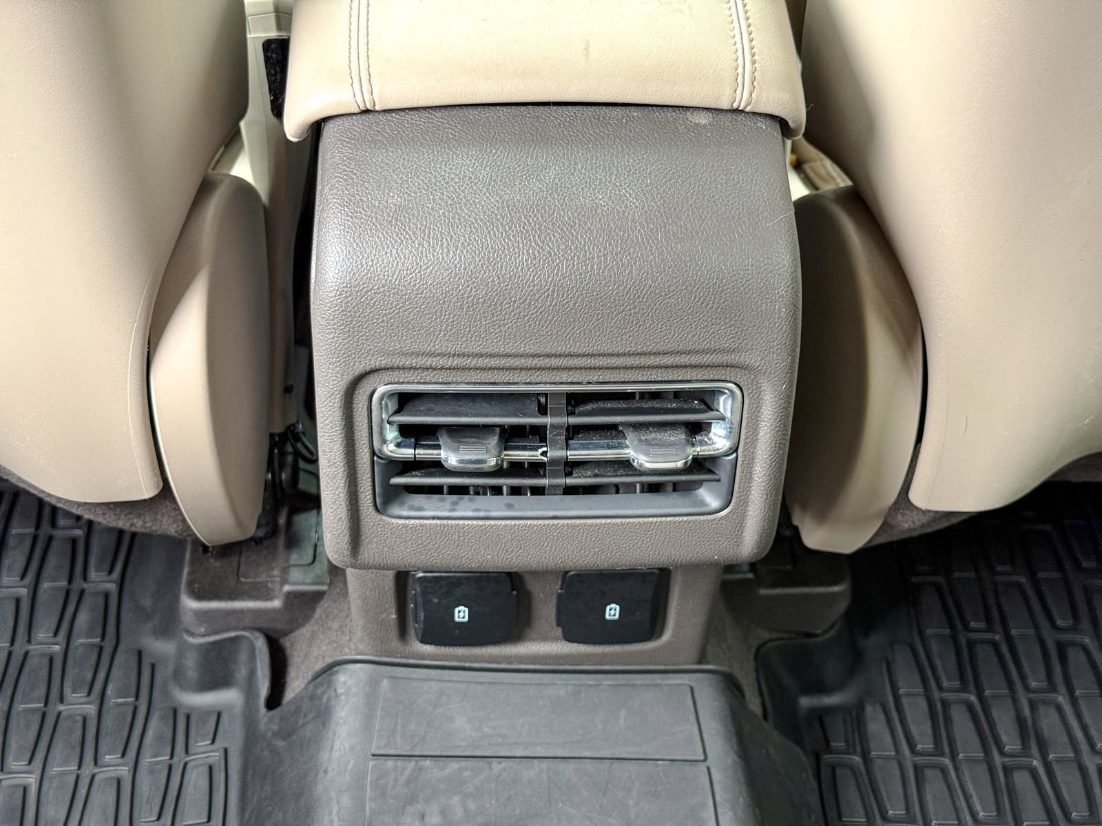 Used 2024 Lincoln Corsair AWD w/ Equipment Group 101A image 20