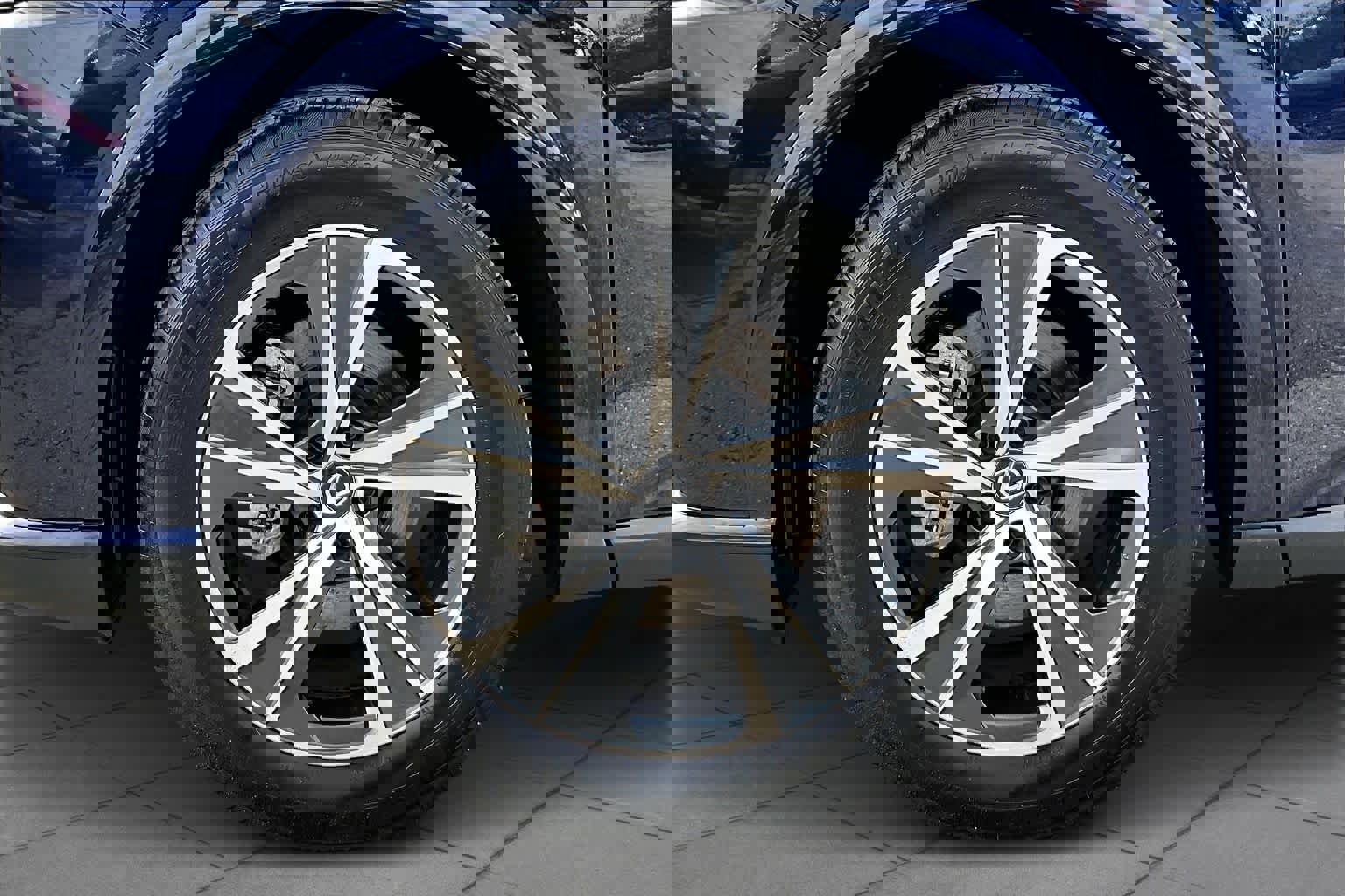 Used 2025 Lexus RX 350 FWD w/ Technology Package image 11