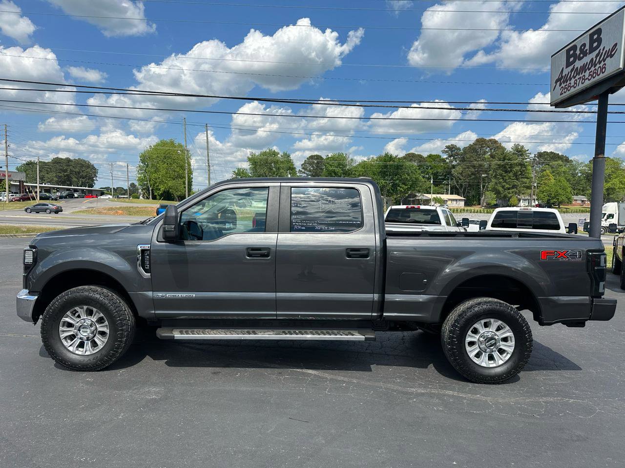 Used 2020 Ford F250 XL w/ STX Appearance Package AWD/4WD image 9