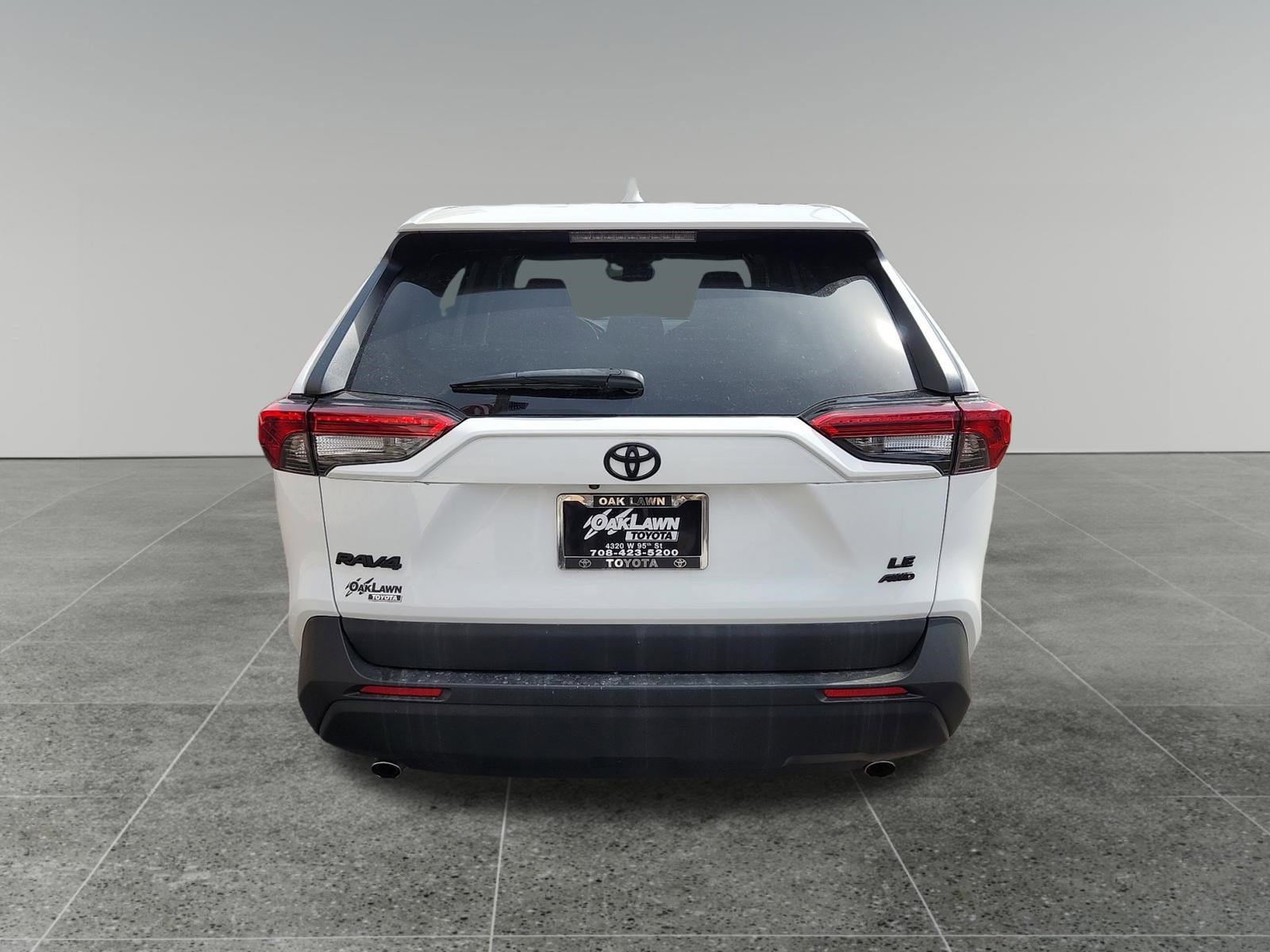 Used 2022 Toyota RAV4 LE image 6