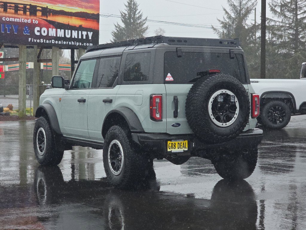 Used 2021 Ford Bronco Badlands image 4