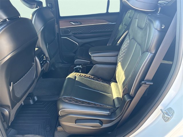 Used 2022 Jeep Grand Cherokee L Summit w/ Advanced Protech Group IV image 16