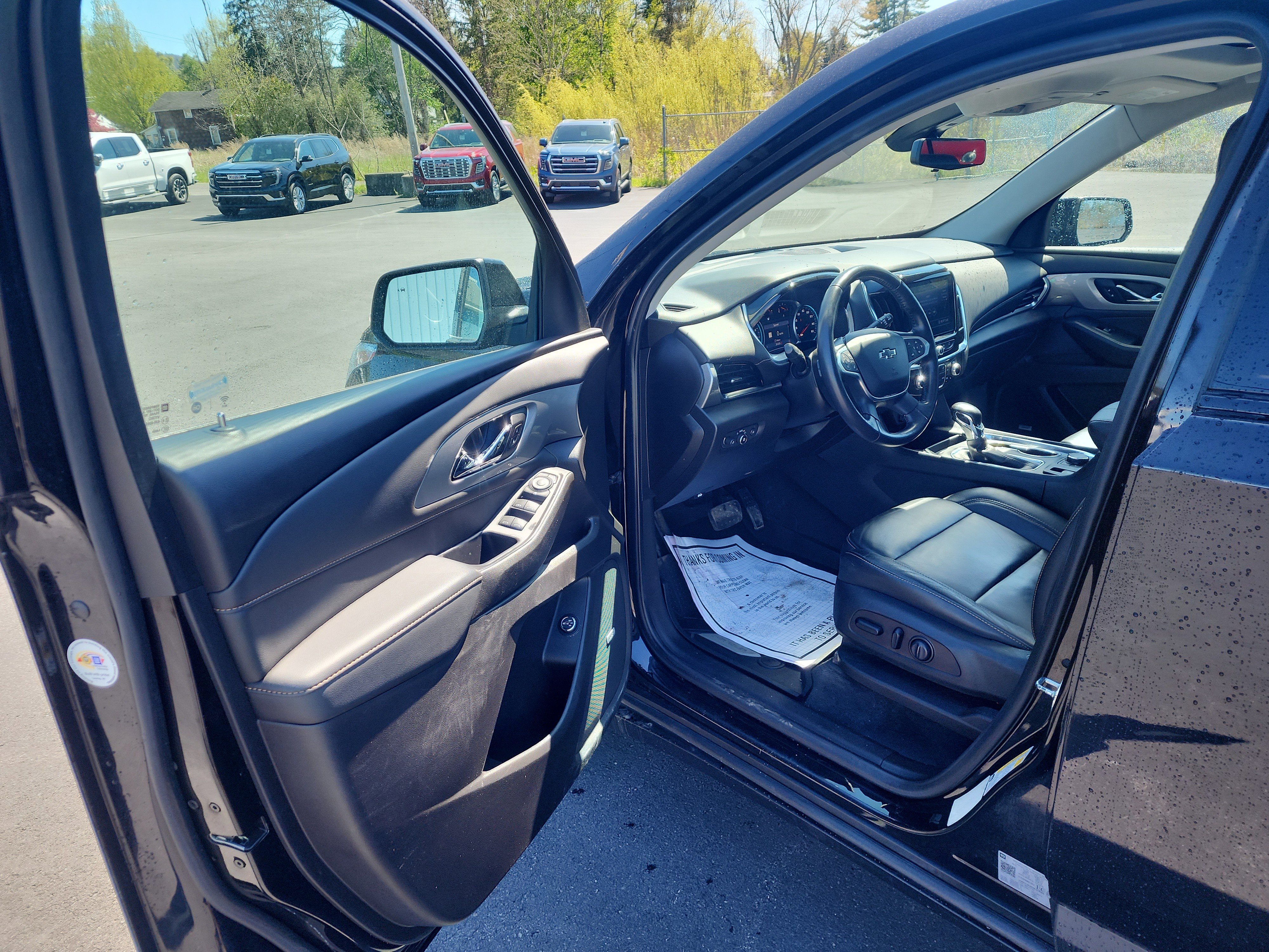Certified 2021 Chevrolet Traverse RS w/ LPO, Floor Liner Package AWD/4WD image 10