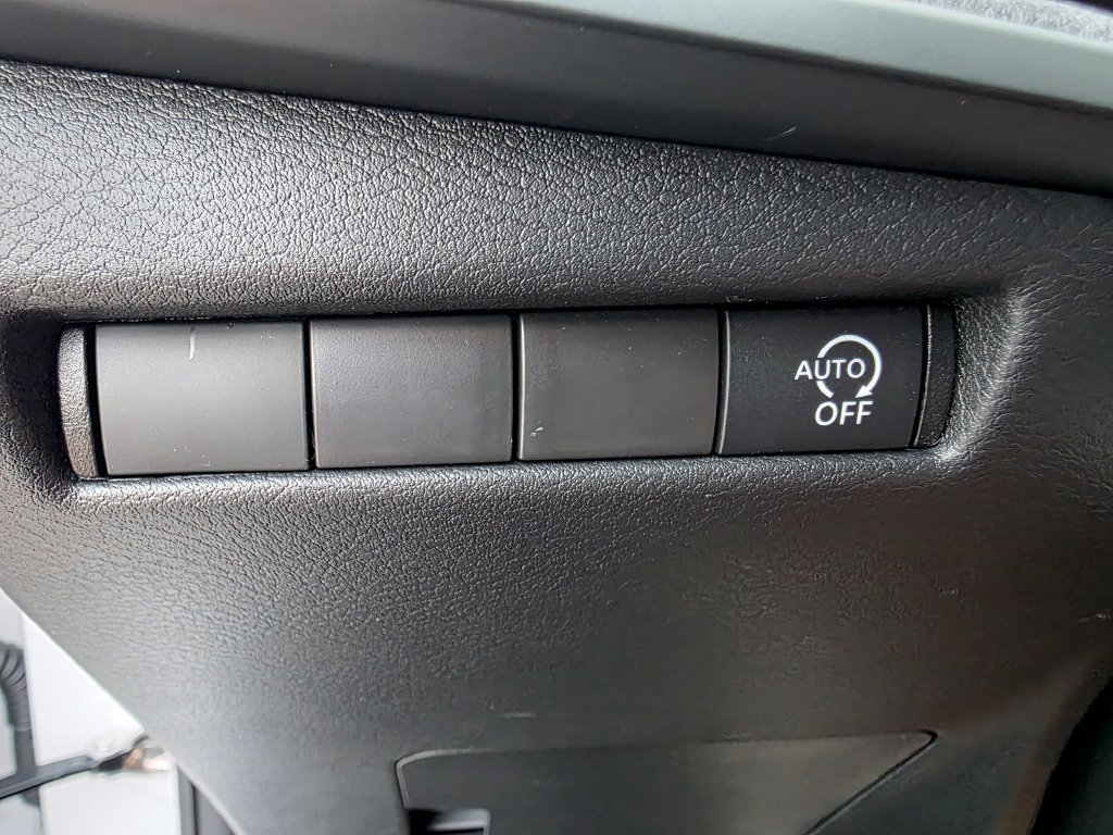 New 2027 Nissan Kicks S FWD image 36