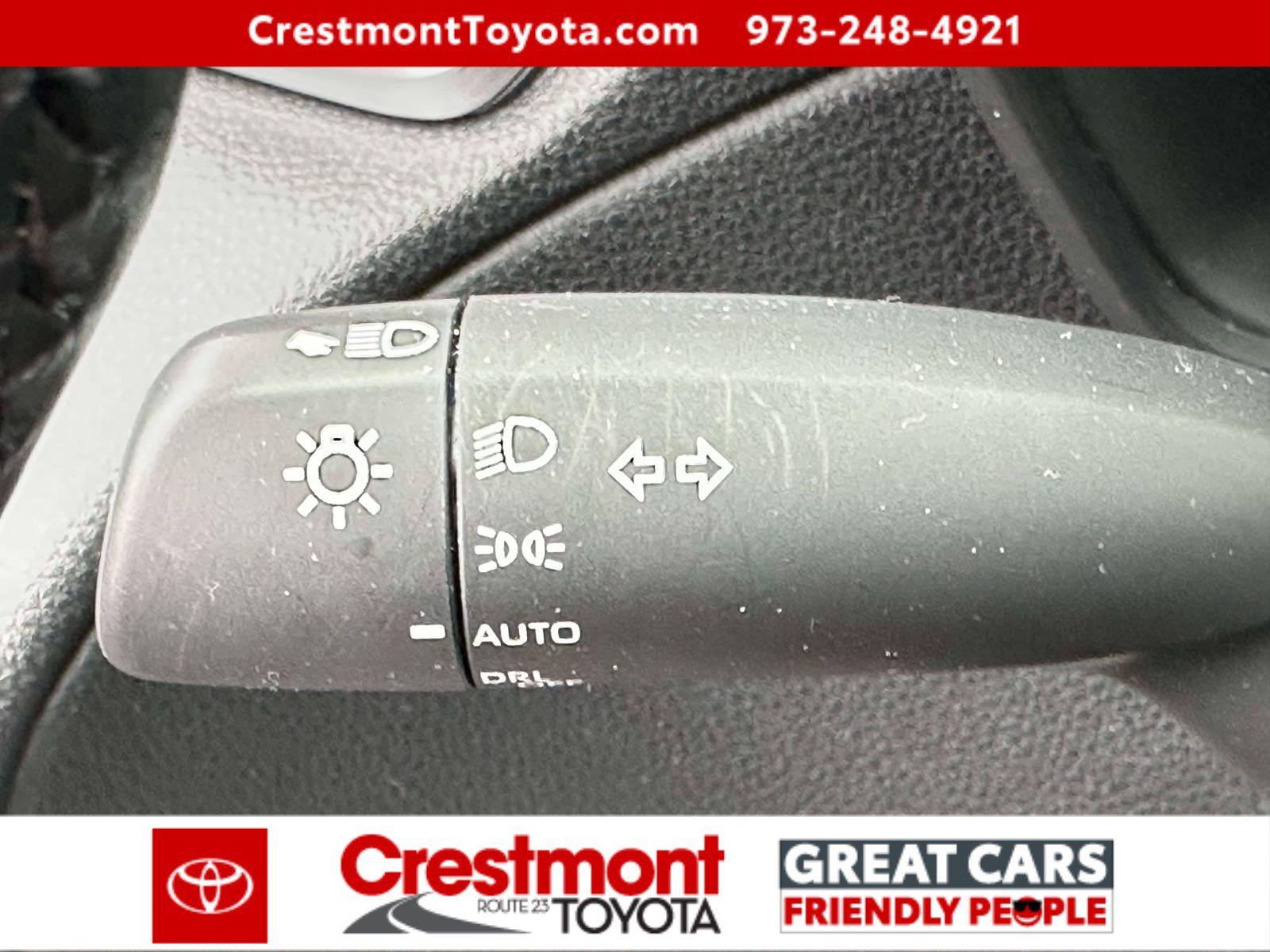 Certified 2023 Toyota Corolla Cross LE w/ Moonroof Package image 21