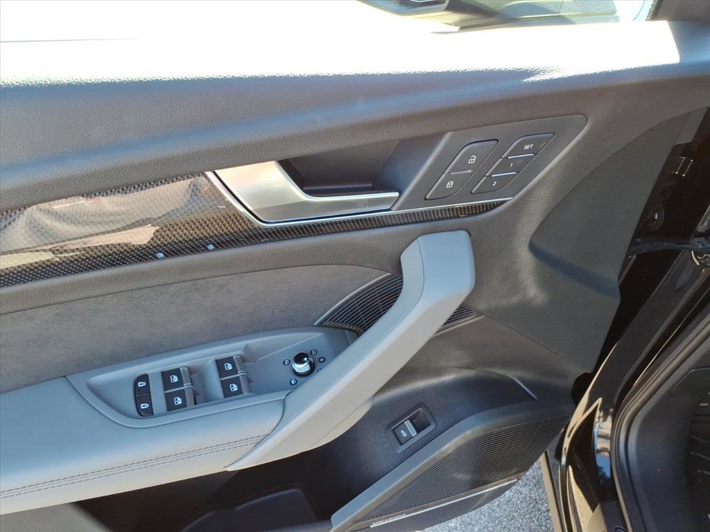 Used 2021 Audi SQ5 Prestige w/ Prestige Package image 14