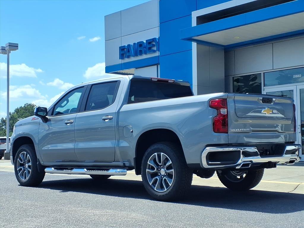 New 2026 Chevrolet Silverado 1500 LT image 3