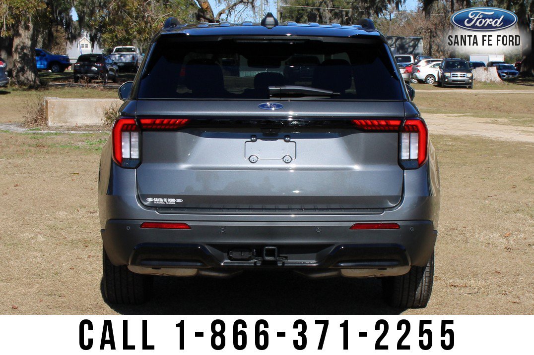 Used 2025 Ford Explorer ST-Line w/ Premium Package RWD image 7