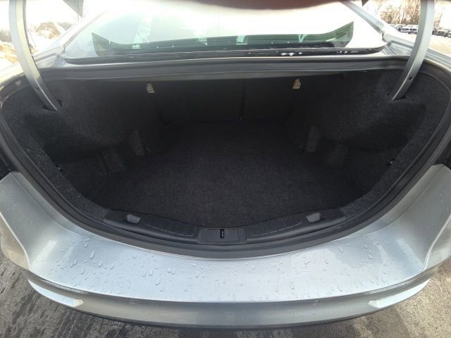 Used 2020 Ford Fusion SE image 12