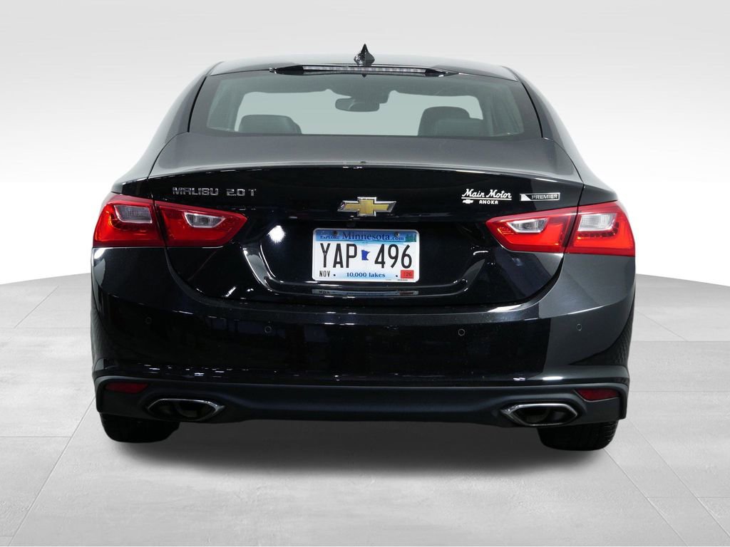 Used 2018 Chevrolet Malibu Premier w/ Driver Confidence Package image 8