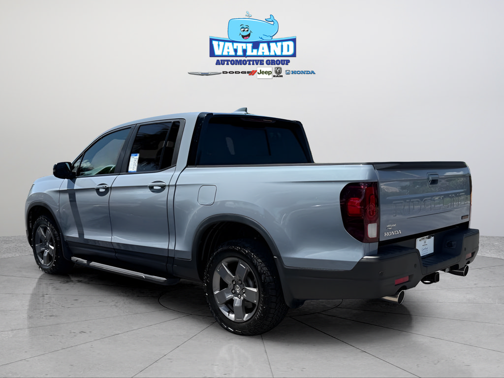 Certified 2024 Honda Ridgeline TrailSport image 3