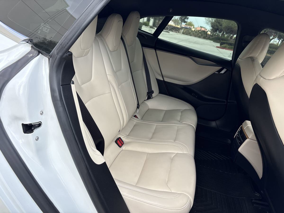 Used 2020 Tesla Model S Long Range Plus image 15