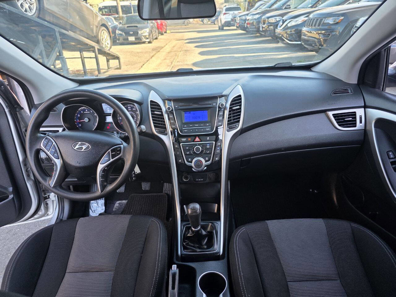 Used 2014 Hyundai Elantra GT image 17