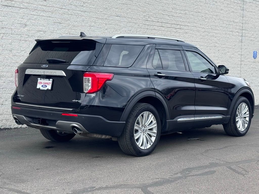 Certified 2022 Ford Explorer Limited w/ Equipment Group 301A image 9
