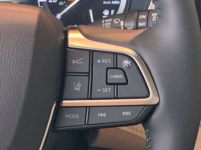 Used 2021 Toyota Highlander Limited image 27