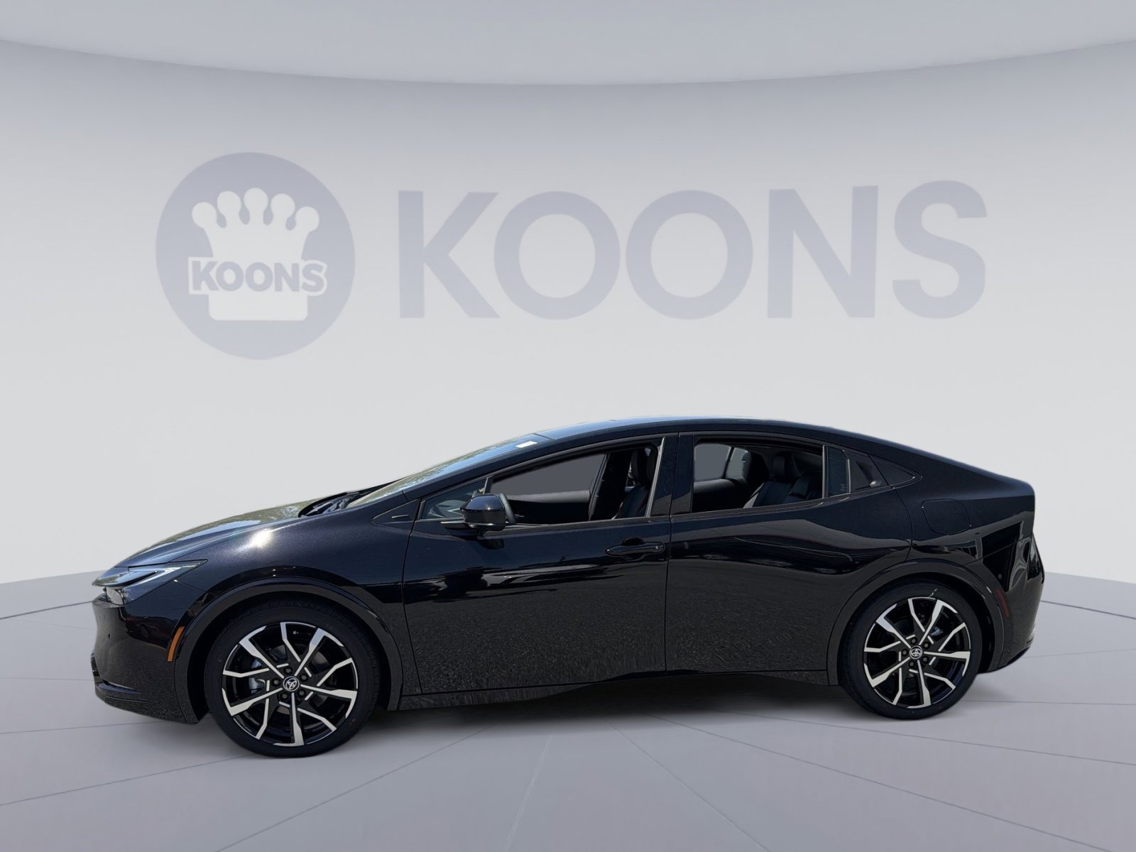 New 2026 Toyota Prius Plug-In Hybrid FWD image 2