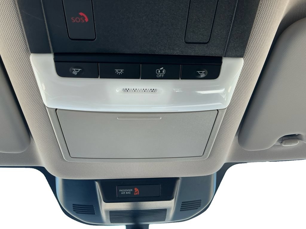 Used 2025 Nissan Rogue SV AWD/4WD image 20