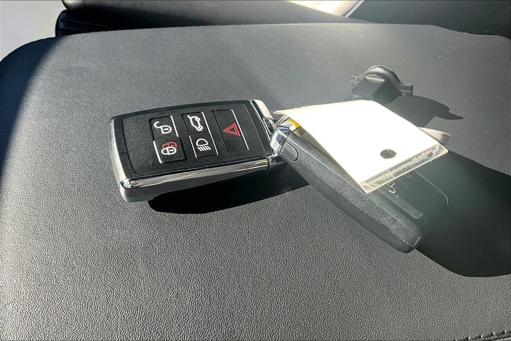 Used 2024 Land Rover Range Rover Sport Dynamic SE image 10