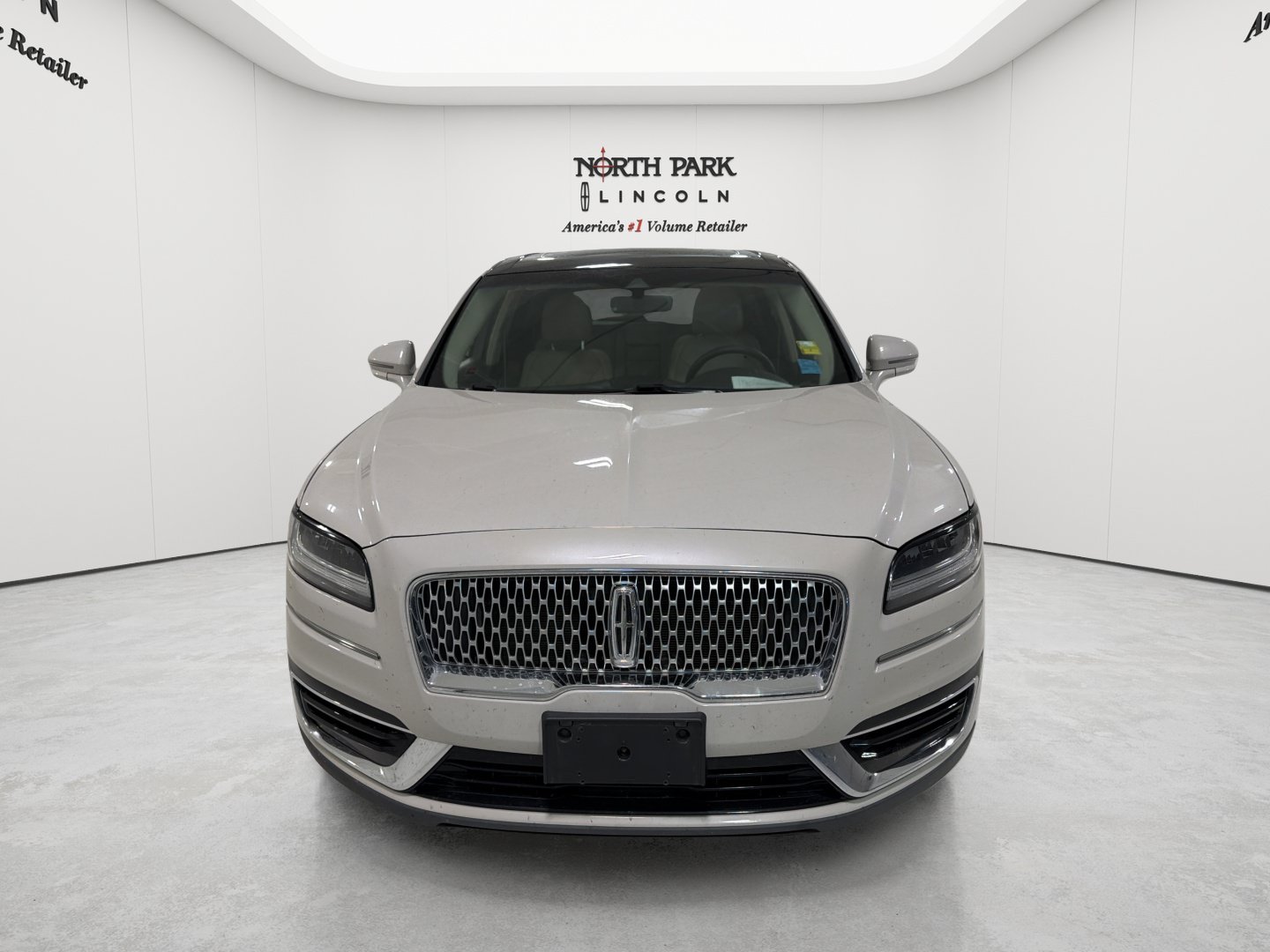 Used 2019 Lincoln Nautilus Reserve FWD image 8