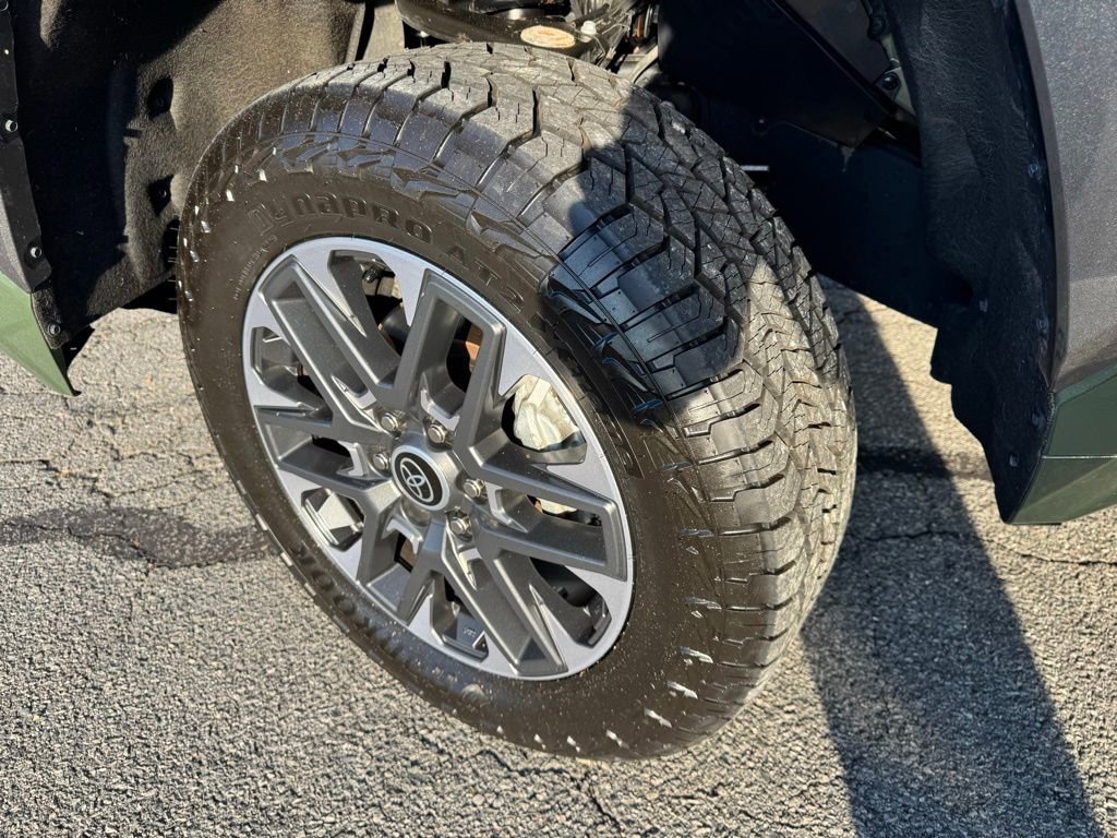 Used 2023 Toyota Tundra Limited image 42