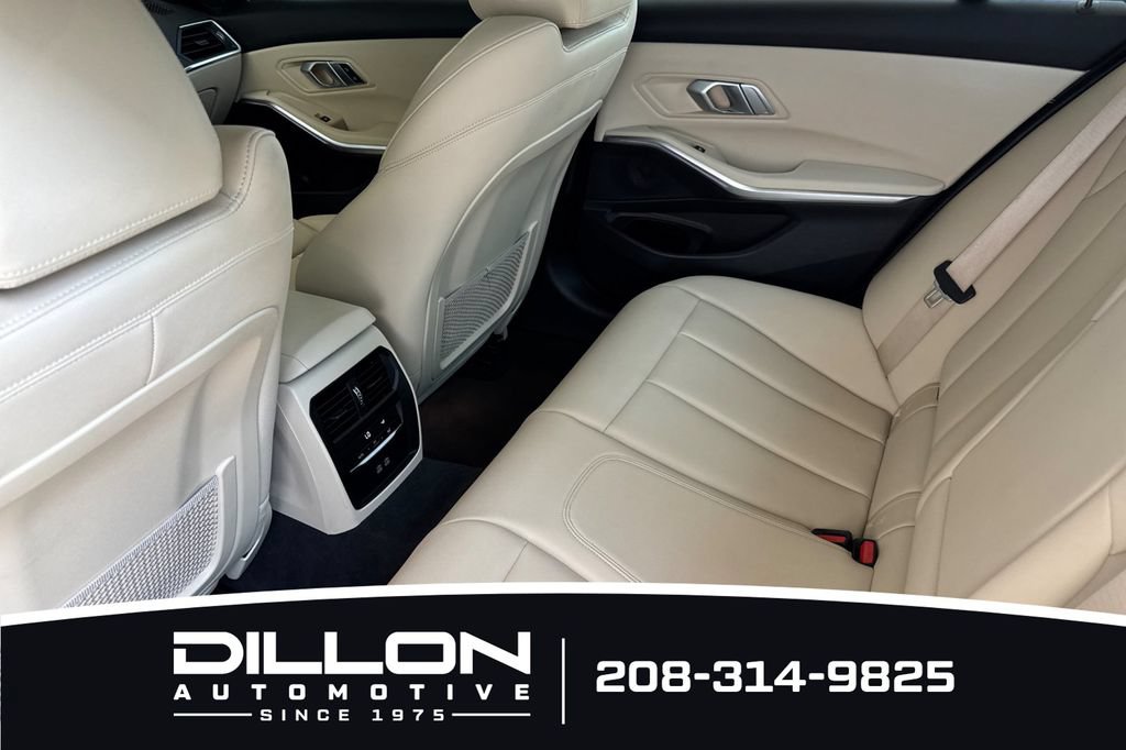 Used 2021 BMW 330i xDrive Sedan AWD/4WD image 12