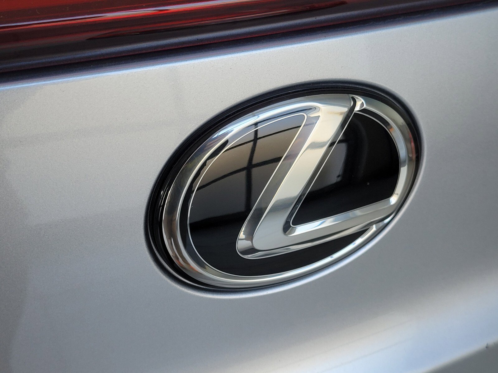 Certified 2023 Lexus UX 250h FWD w/ Premium Package image 5