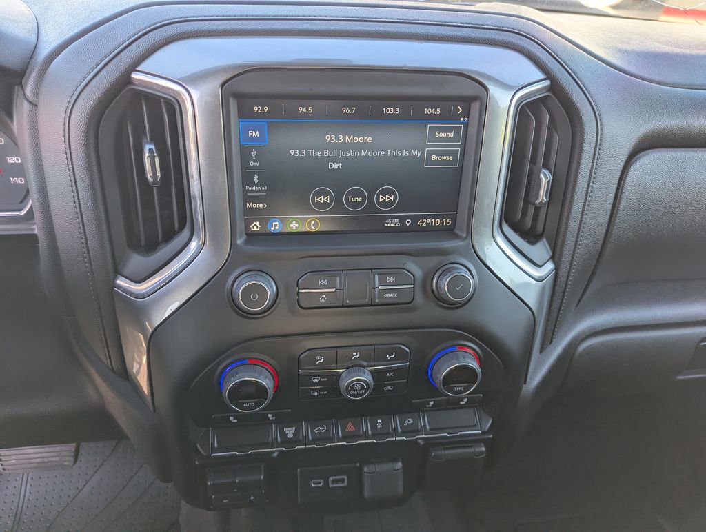 Used 2022 Chevrolet Silverado 2500 LT w/ Fleet Comfort Package AWD/4WD image 15