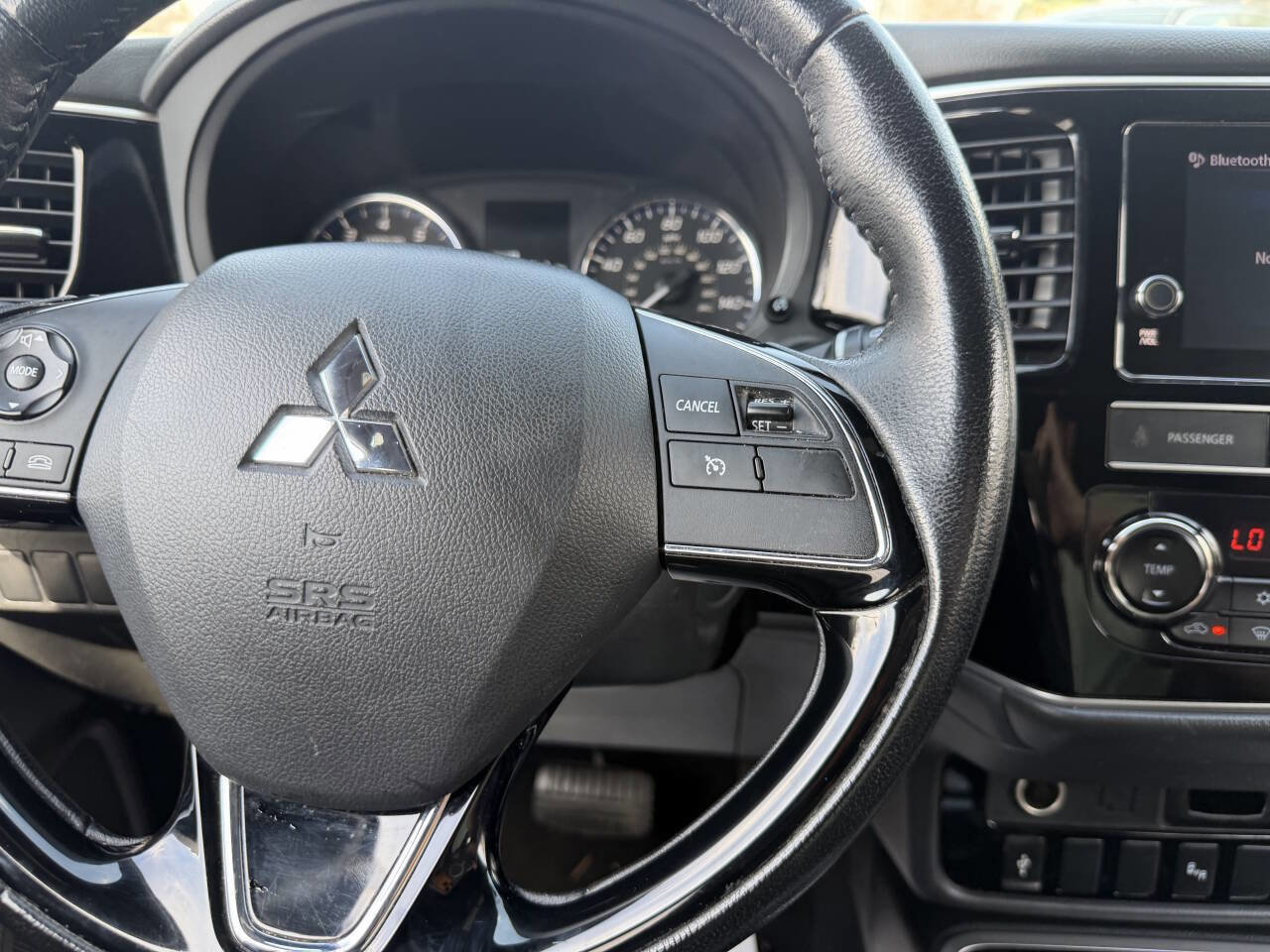 Used 2019 Mitsubishi Outlander LE image 31