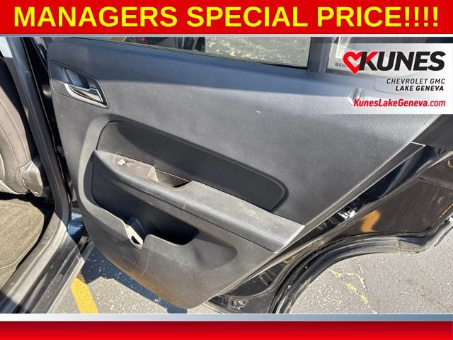 Used 2017 Chevrolet Equinox Premier w/ Enhanced Convenience Package AWD/4WD image 20