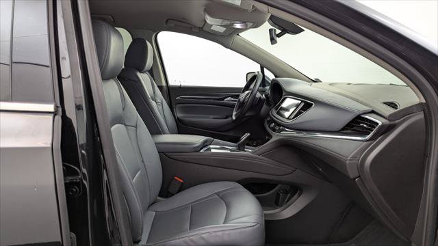 Used 2021 Buick Enclave Essence w/ Sport Touring Edition FWD image 23