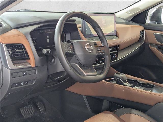 Used 2025 Nissan Rogue Platinum FWD video 2