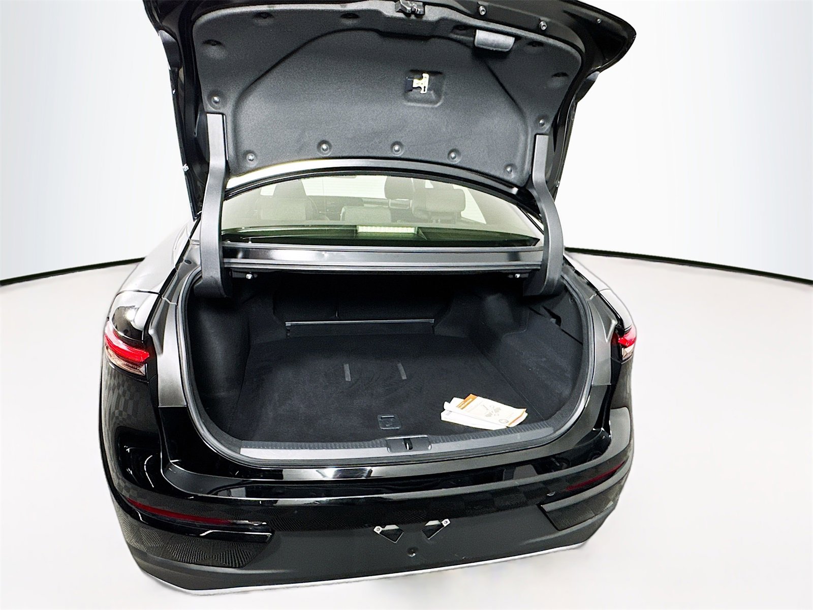 Used 2024 Toyota Crown XLE image 23