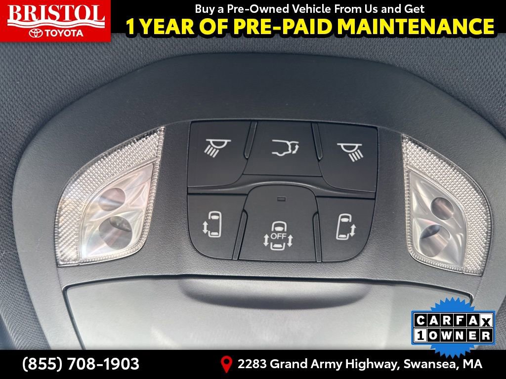 Used 2025 Chrysler Pacifica Select image 34