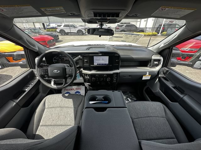 New 2026 Ford F550 4x4 Crew Cab image 16